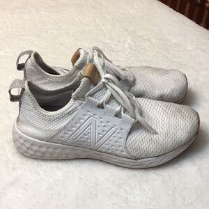 New Balance Women’s US 9 White Shoes -used